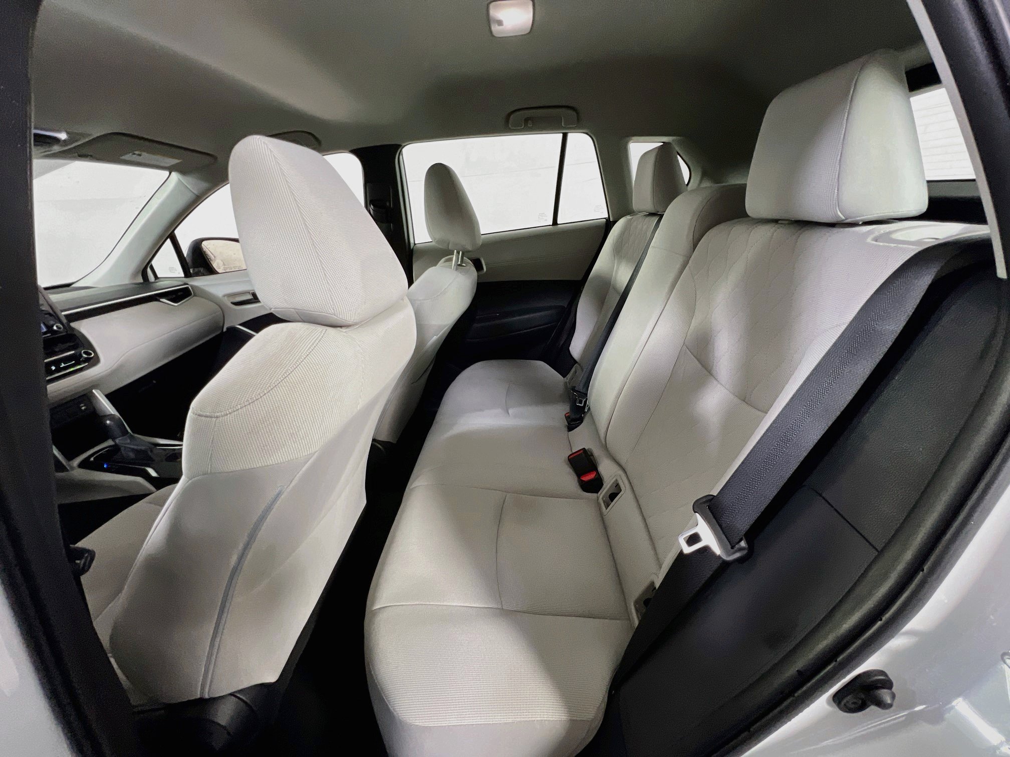 Used 2022 Toyota Corolla Cross L AWD/4WD image 22