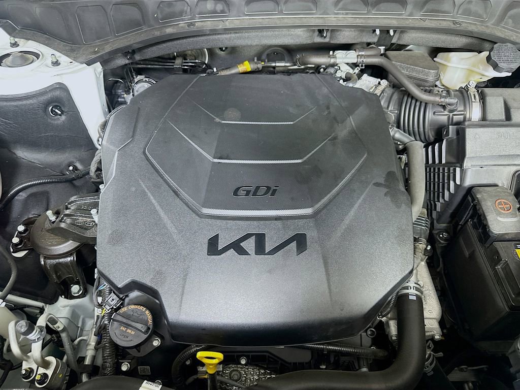 Used 2023 Kia Telluride EX w/ EX Captain's Chair Package image 9