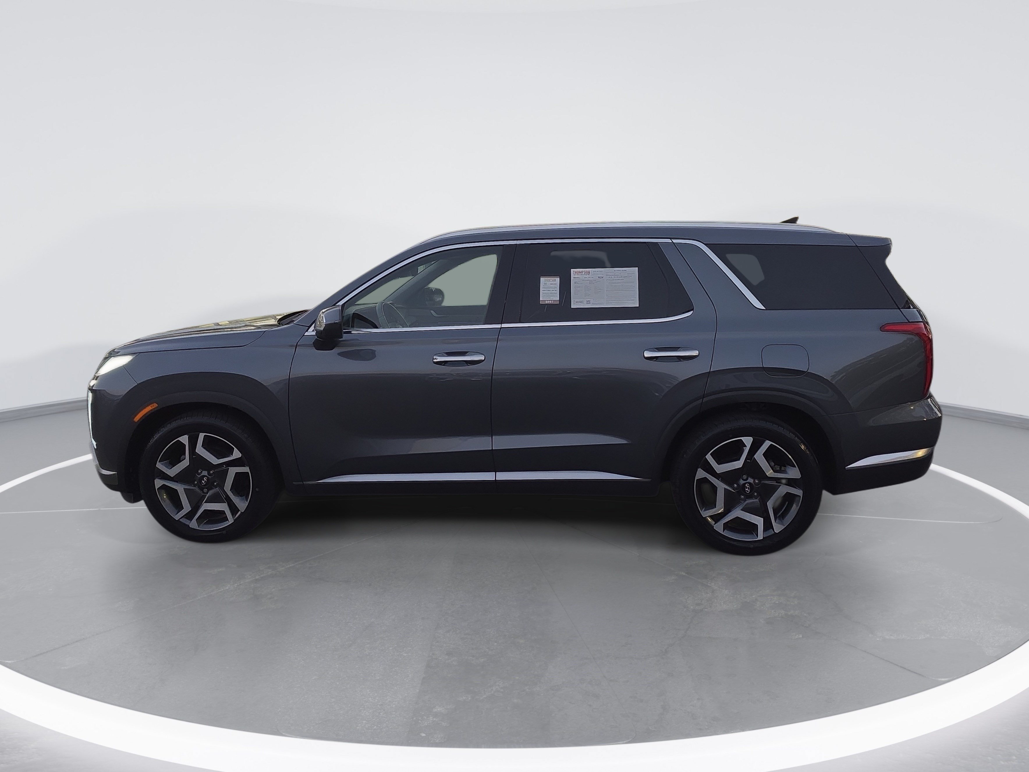 Used 2025 Hyundai Palisade Limited AWD/4WD image 6