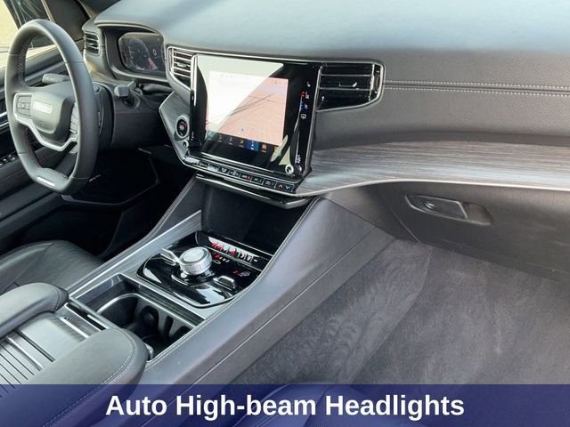 Used 2024 Jeep Wagoneer Series III AWD/4WD image 28