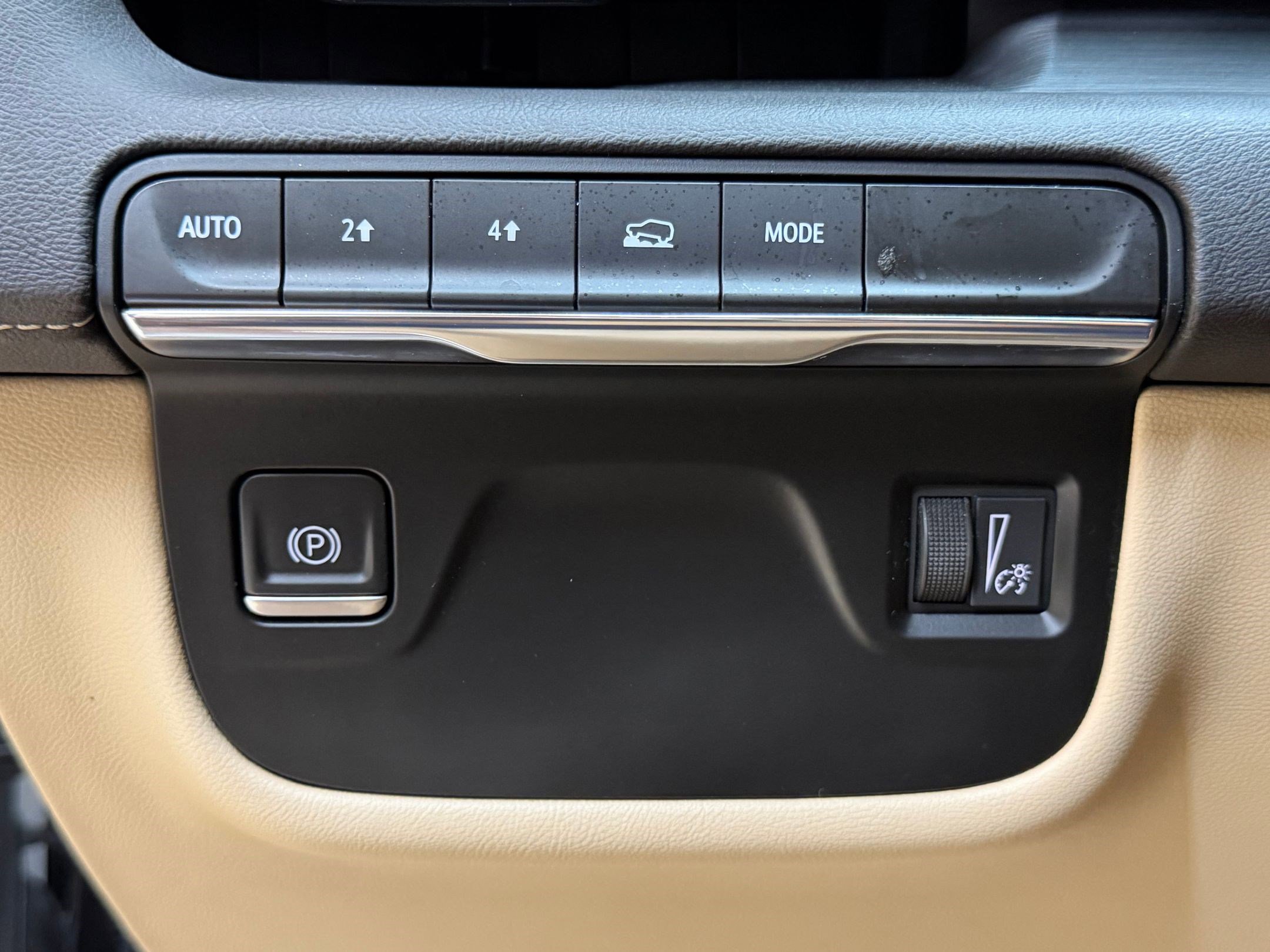 Used 2023 Cadillac Escalade Premium Luxury image 29