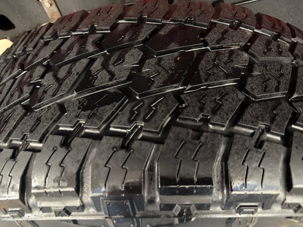 Used 2015 Jeep Wrangler Unlimited Rubicon w/ Connectivity Group AWD/4WD image 18