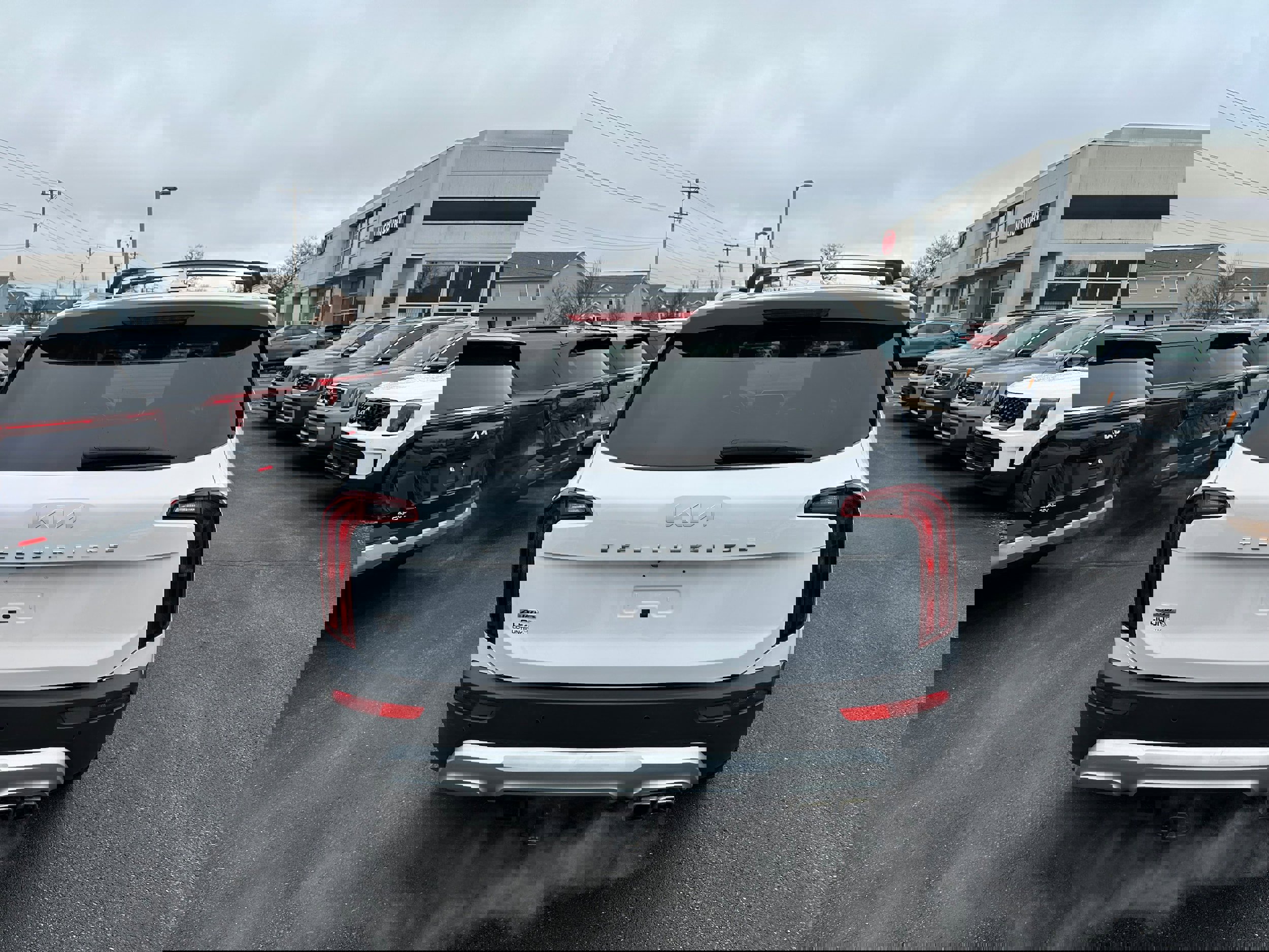 Used 2022 Kia Telluride S image 6