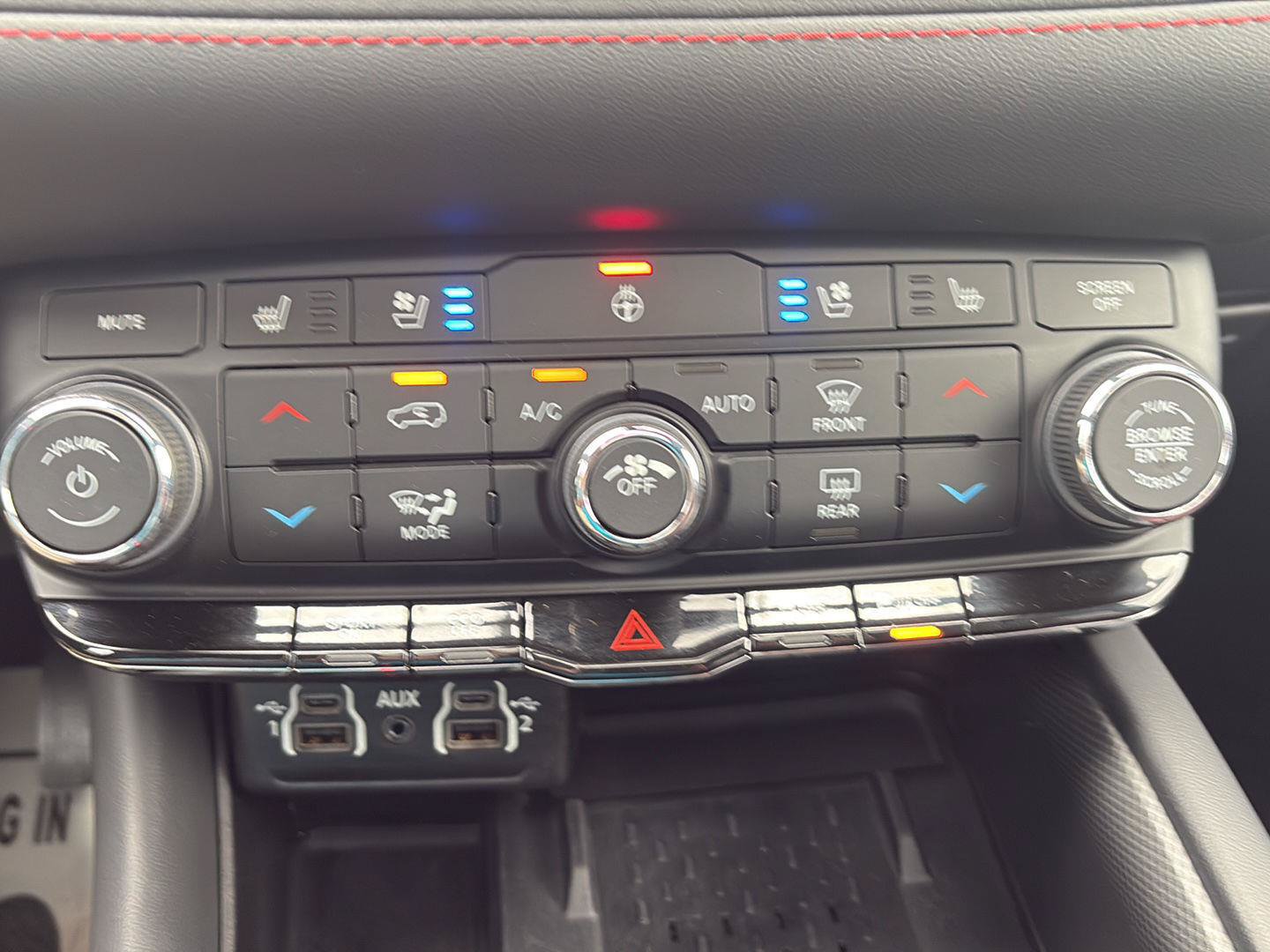 Used 2025 Dodge Durango R/T AWD/4WD image 10