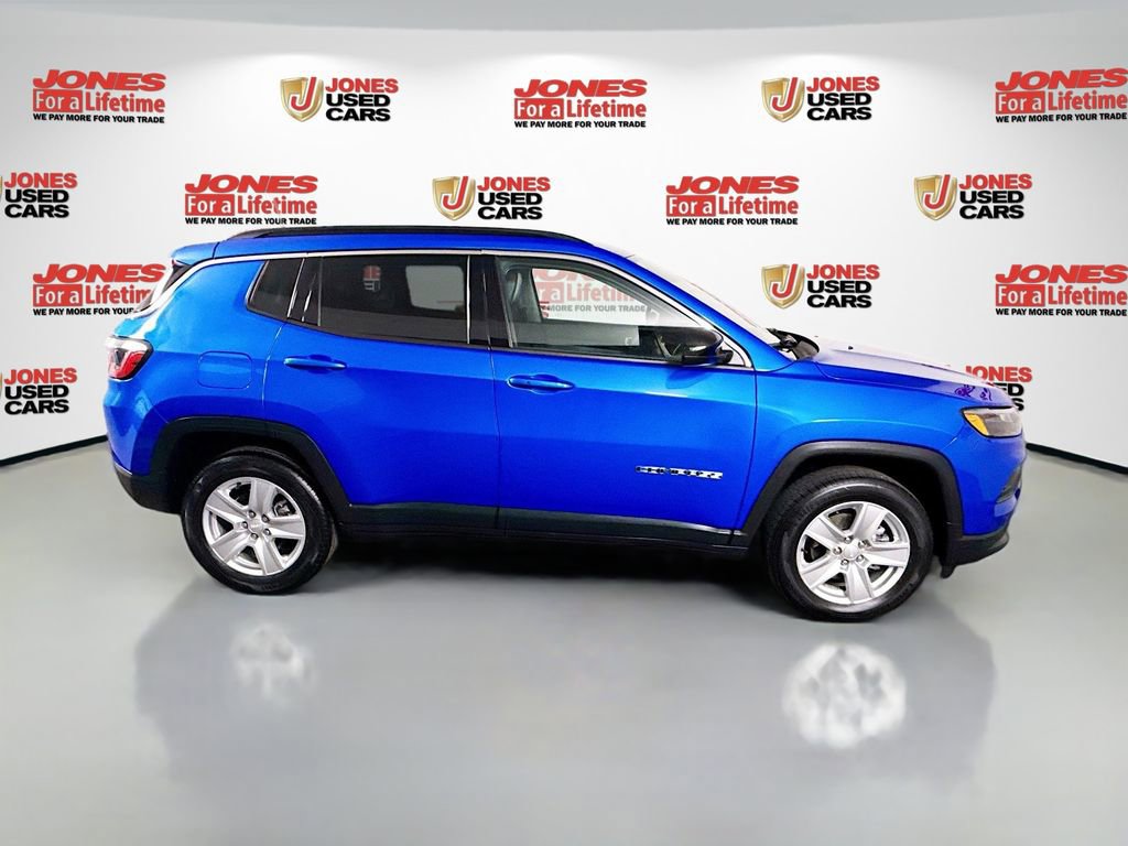 Used 2022 Jeep Compass Latitude image 16