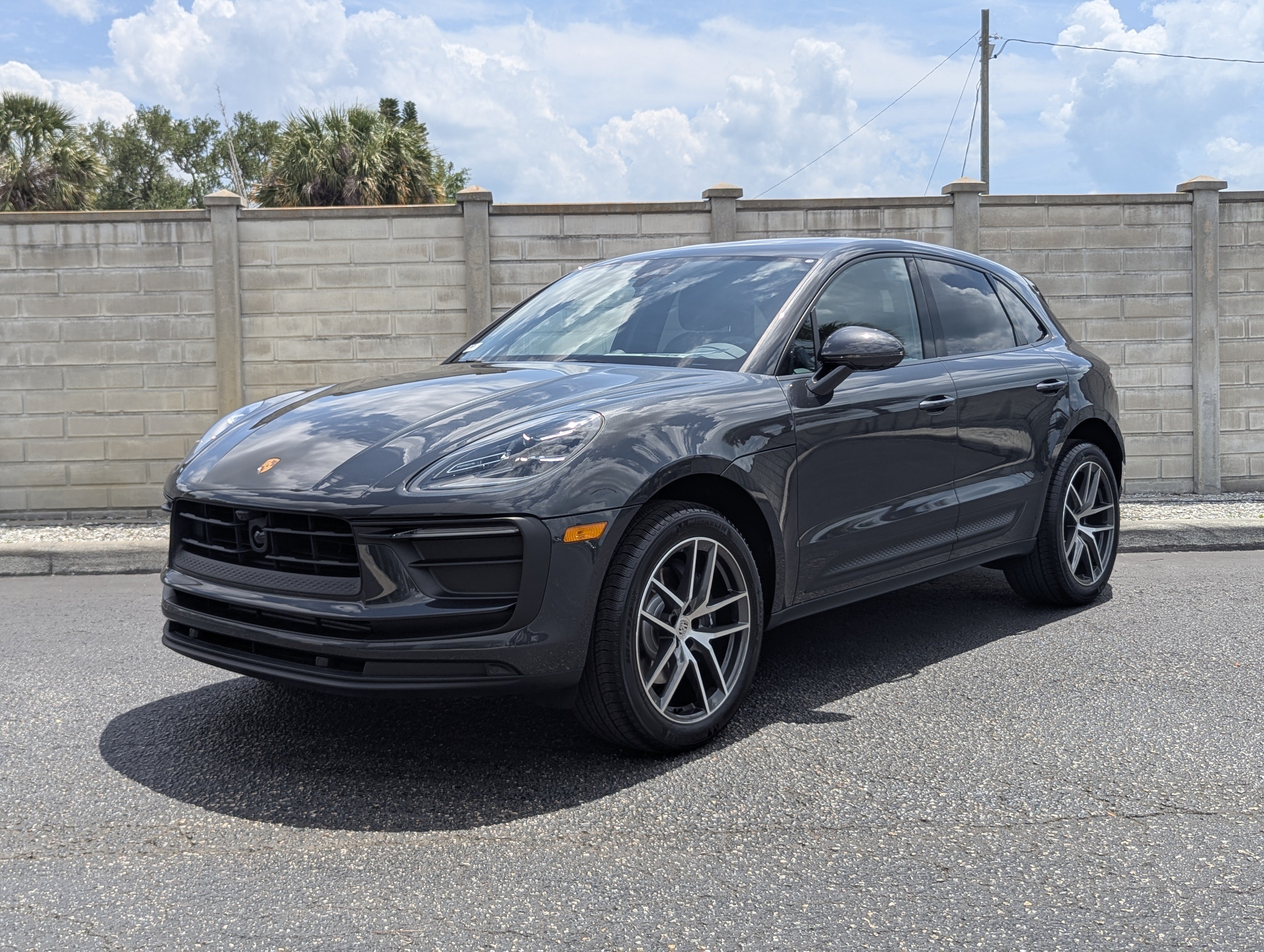 New 2026 Porsche Macan AWD/4WD image 1