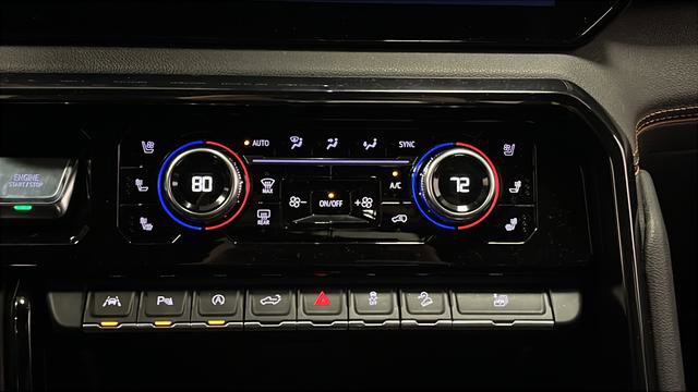 Used 2022 GMC Sierra 1500 AT4 w/ AT4 Premium Package AWD/4WD image 26