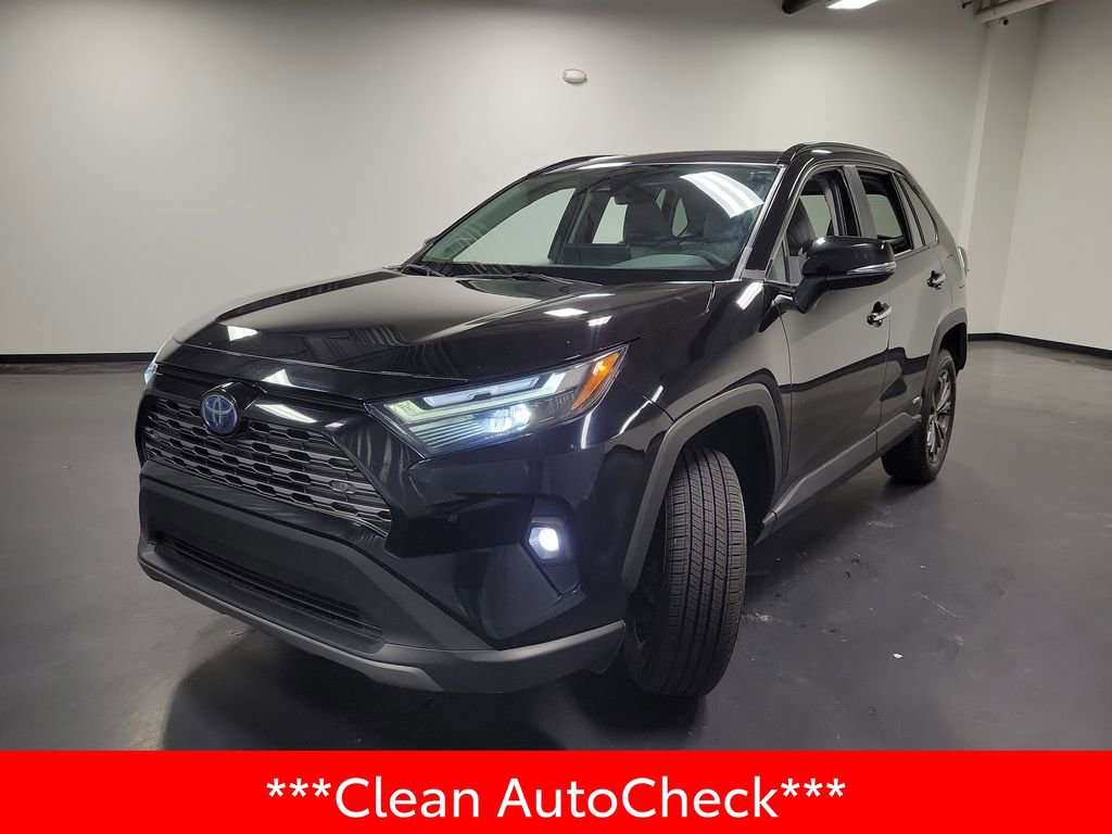 Used 2024 Toyota RAV4 Limited AWD/4WD image 4