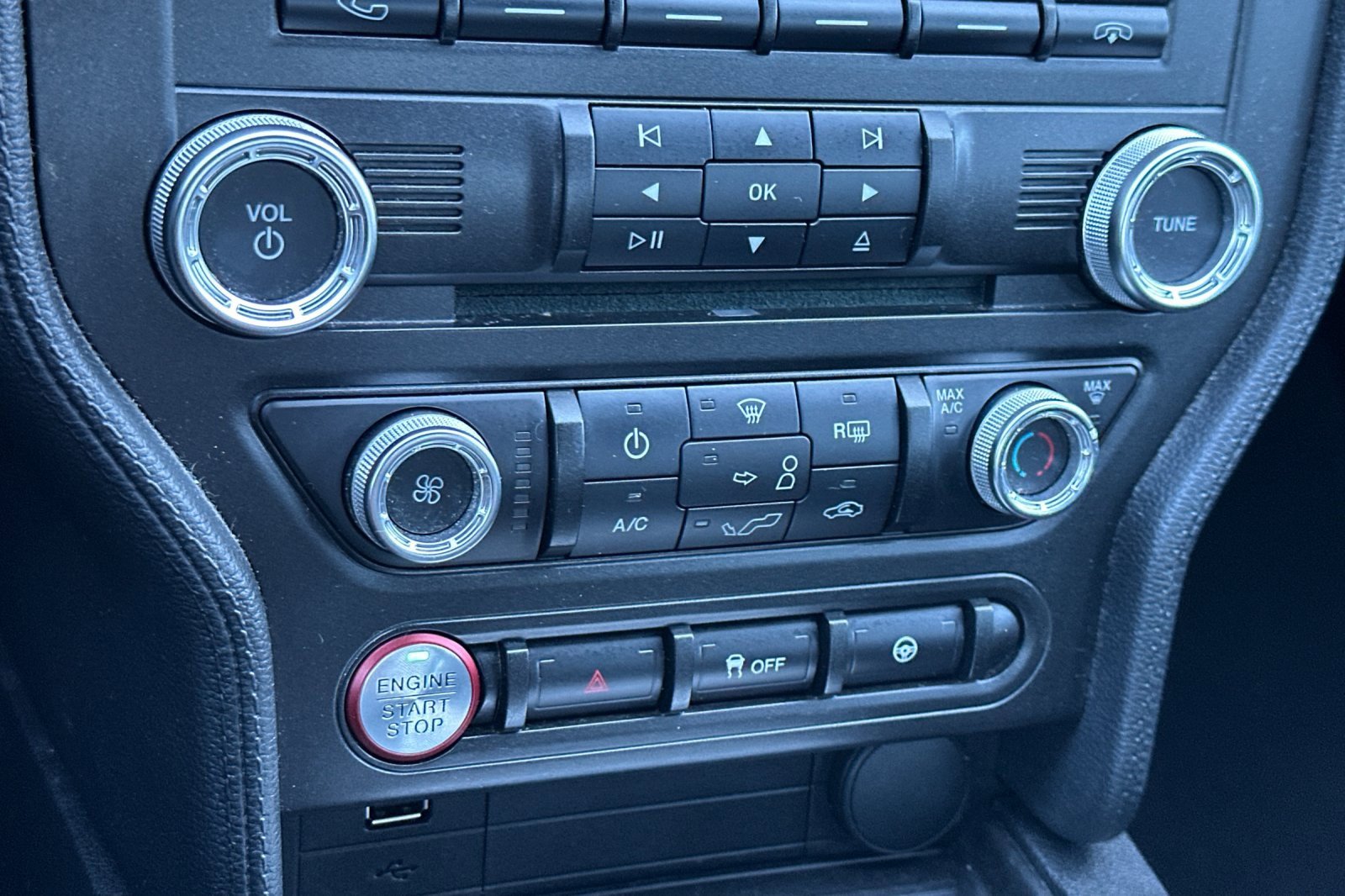 Used 2018 Ford Mustang EcoBoost image 20