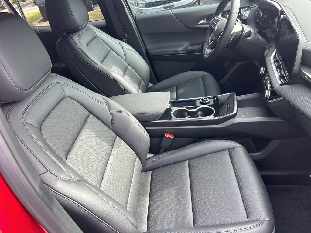 New 2026 Chevrolet Equinox LT w/ Convenience Package II image 24