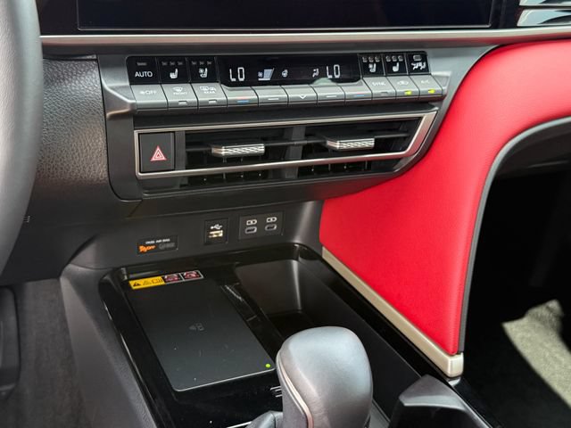 Used 2026 Toyota Camry XSE w/ Premium Plus Package FWD image 18