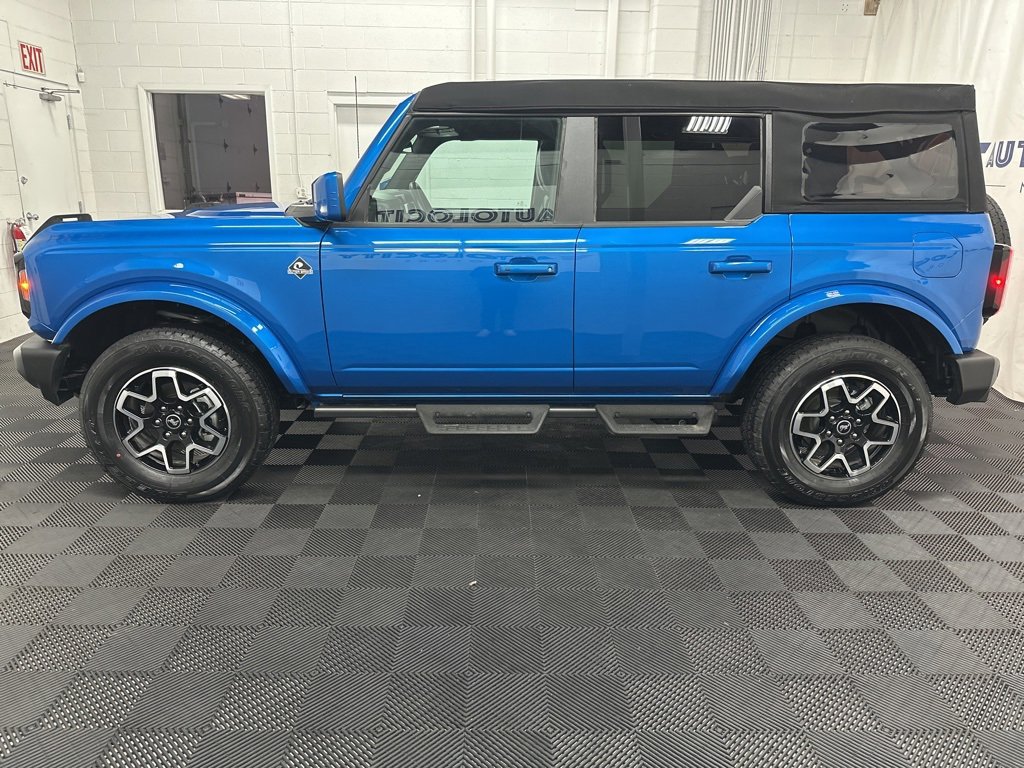 Used 2024 Ford Bronco Outer Banks image 6