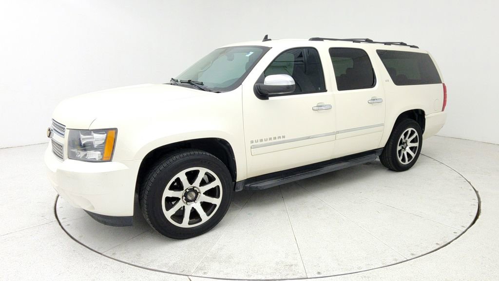 Used 2013 Chevrolet Suburban LTZ image 4