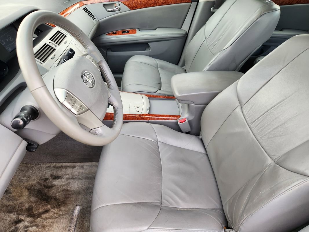Used 2005 Toyota Avalon XLS FWD image 14