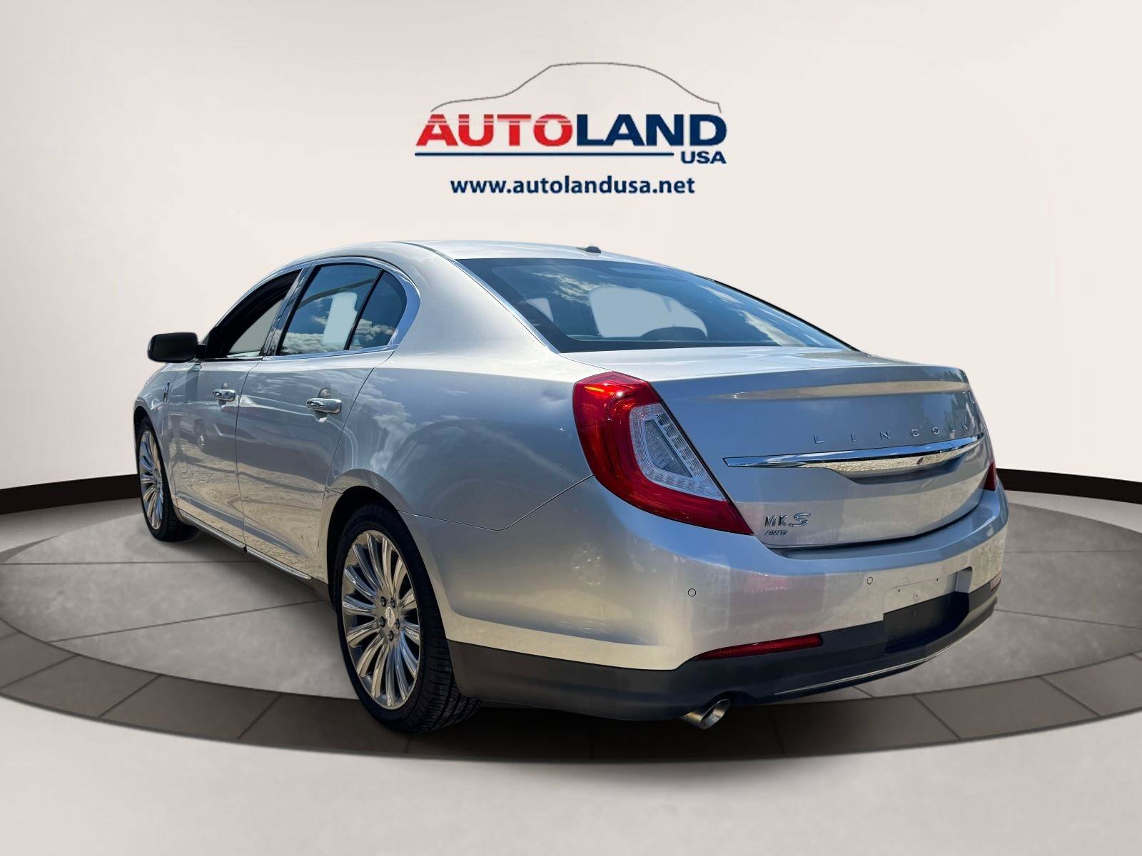 Used 2015 Lincoln MKS AWD w/ Equipment Group 101A image 5