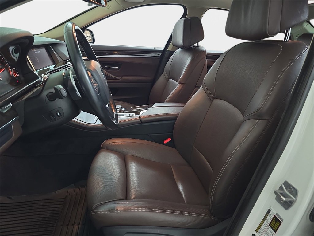 Used 2016 BMW 535i Sedan image 18