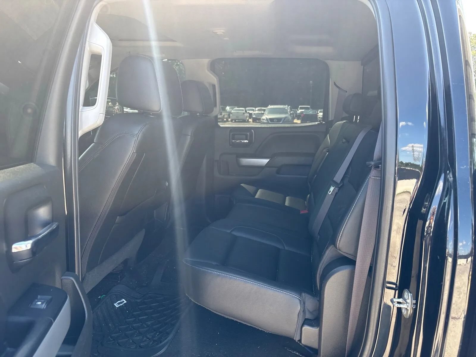 Used 2017 Chevrolet Silverado 1500 LTZ Z71 w/ LTZ Plus Package AWD/4WD image 4
