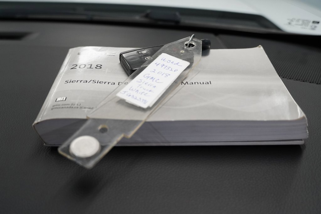 Used 2018 GMC Sierra 1500 4x4 Crew Cab w/ Sierra Convenience Package image 35