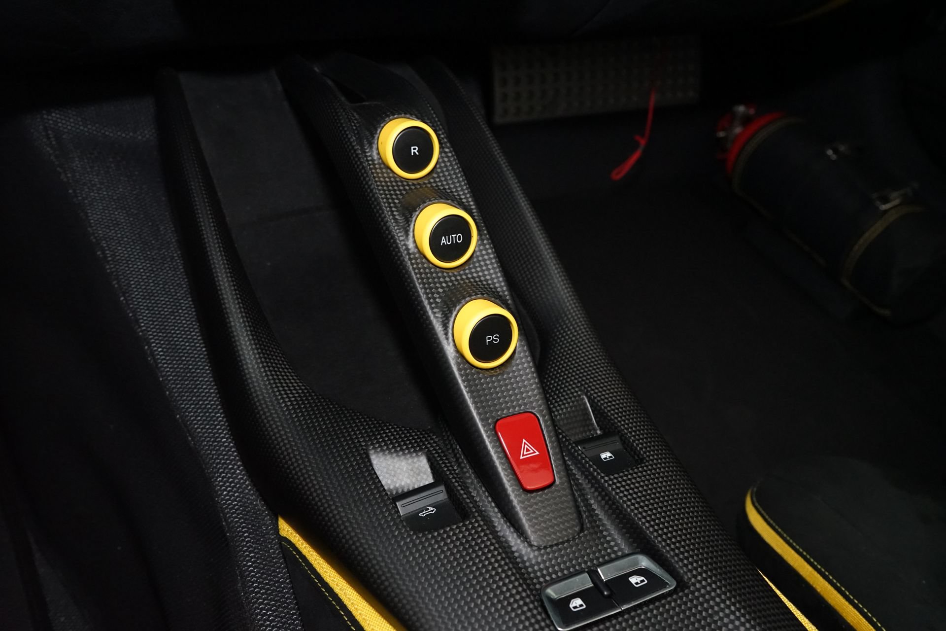 Used 2022 Ferrari 812 GTS RWD image 22