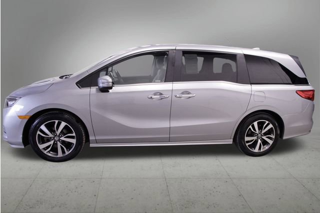 Used 2023 Honda Odyssey Touring image 3