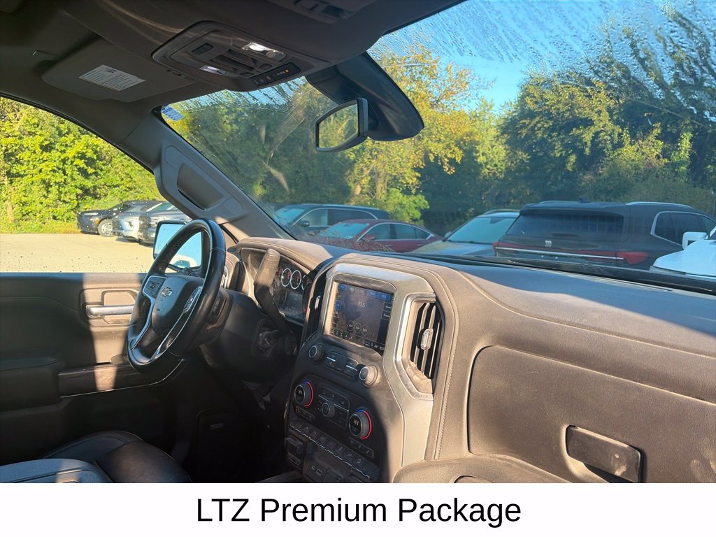 Used 2022 Chevrolet Silverado 1500 LTZ w/ LTZ Premium Package AWD/4WD image 16