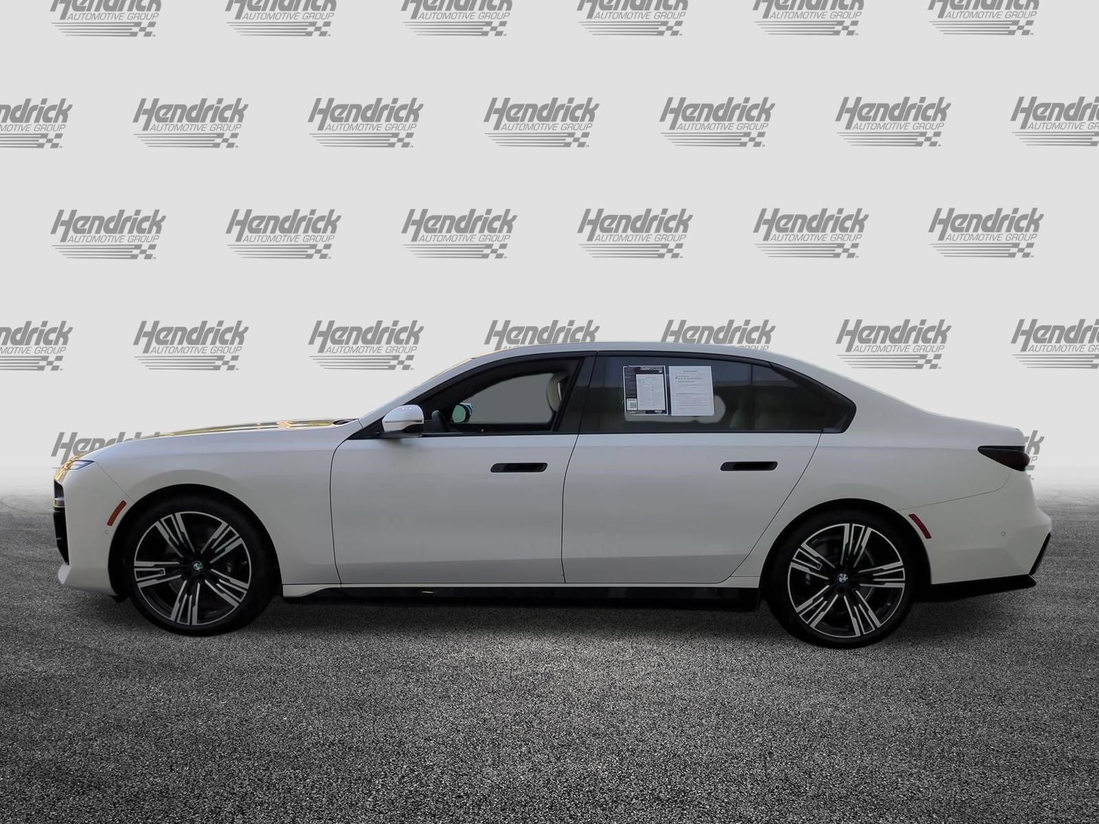 Certified 2024 BMW i7 eDrive50 w/ M Sport Package RWD image 7
