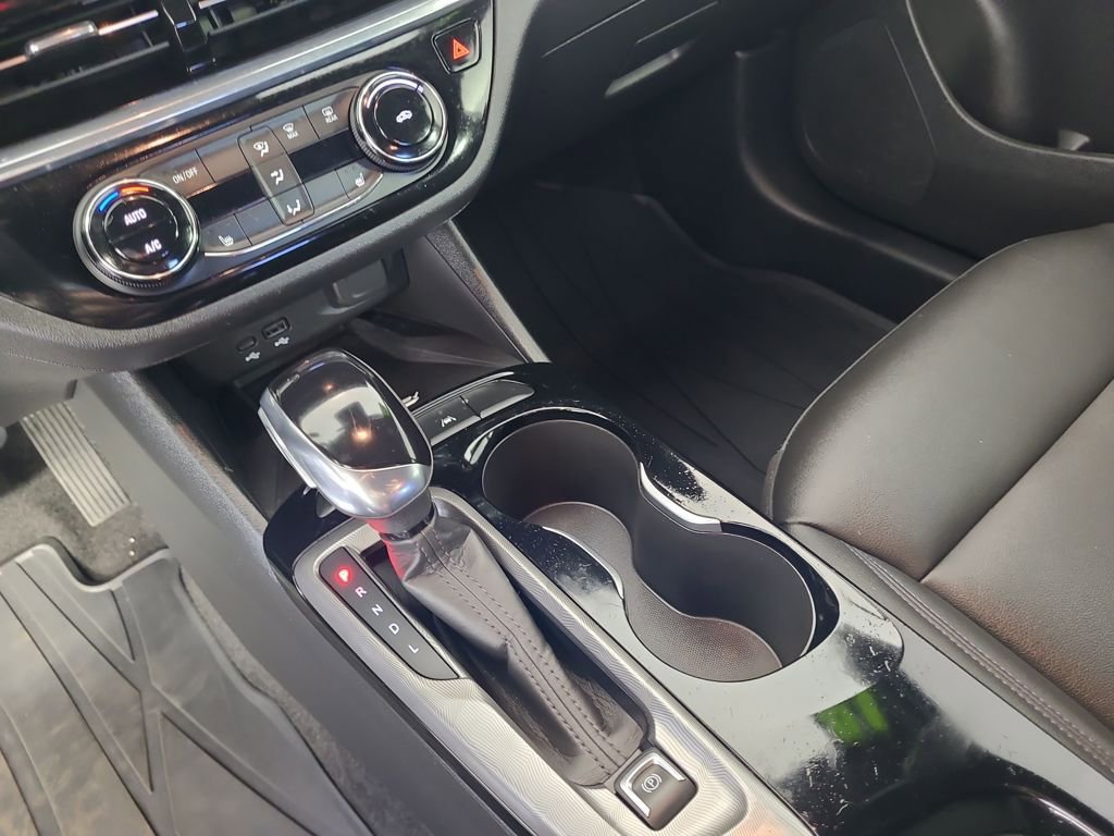Used 2024 Buick Envista Sport Touring w/ Convenience I Package image 14