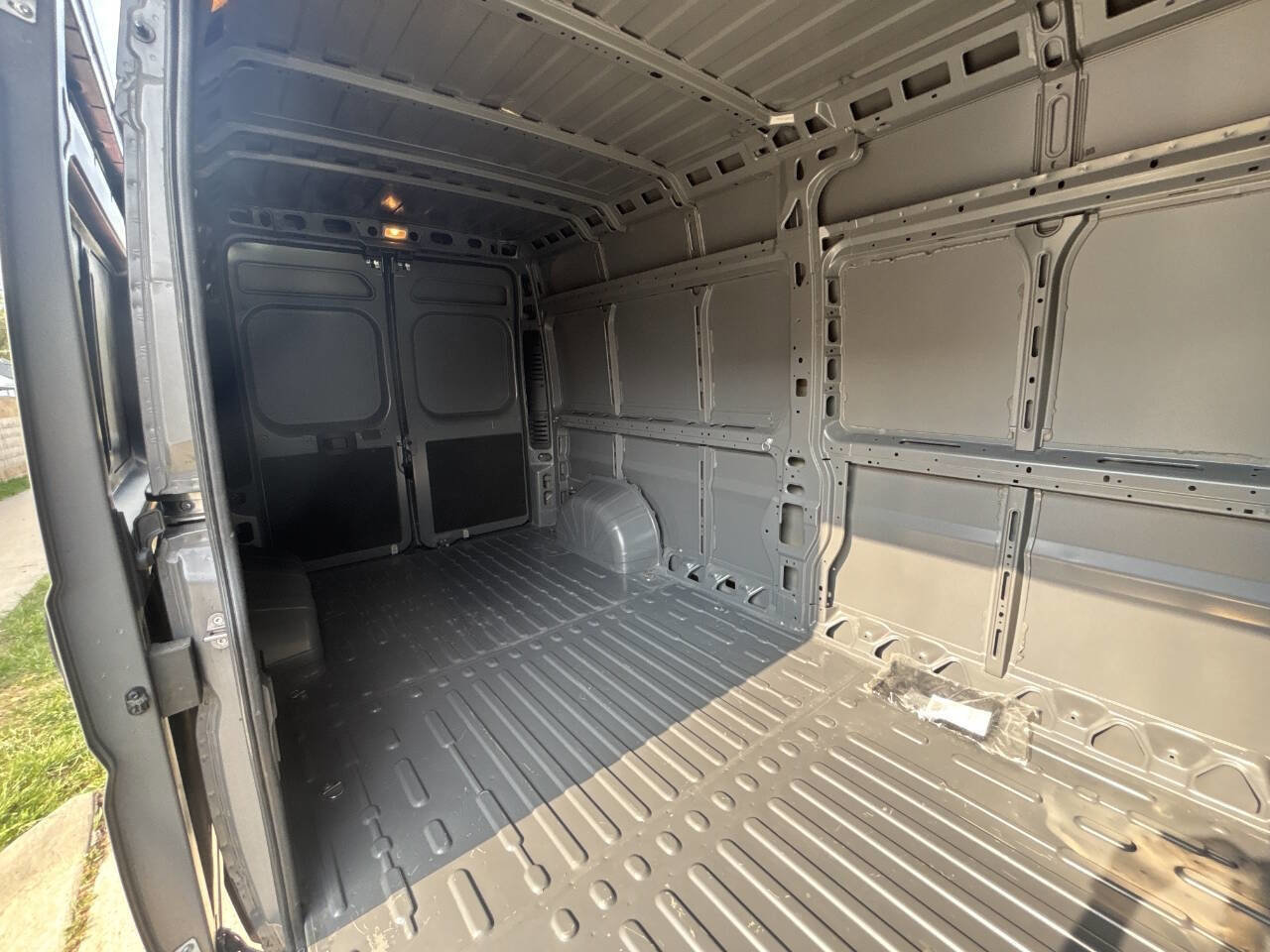 Used 2023 RAM ProMaster 2500 w/ Premium Appearance Group image 53