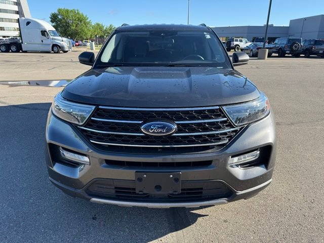 Used 2020 Ford Explorer XLT w/ Equipment Group 202A AWD/4WD image 5