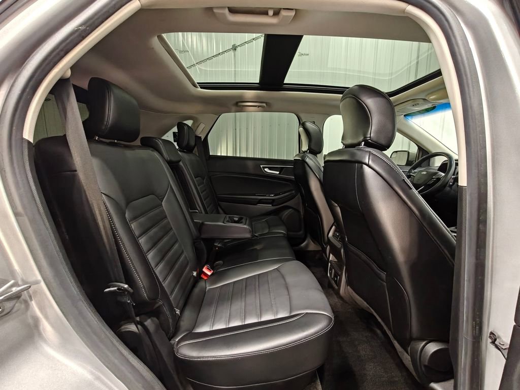 Used 2018 Ford Edge SEL w/ Equipment Group 201A image 26