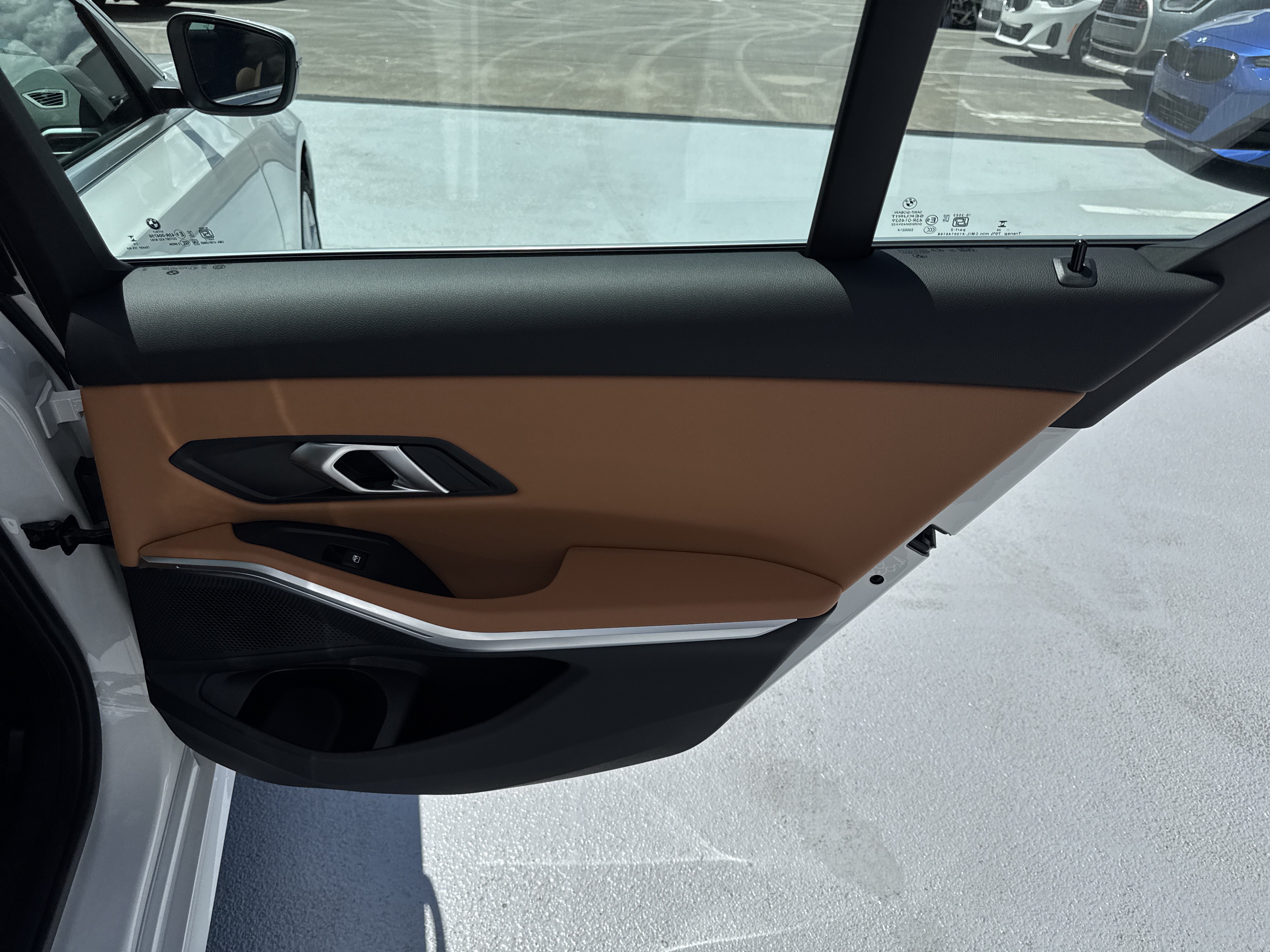 New 2026 BMW 330i Sedan w/ Convenience Package RWD image 10
