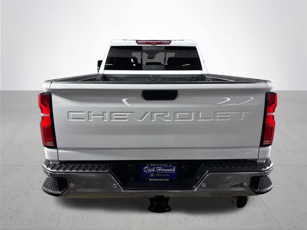 Used 2024 Chevrolet Silverado 3500 LTZ w/ LTZ Convenience Package image 7