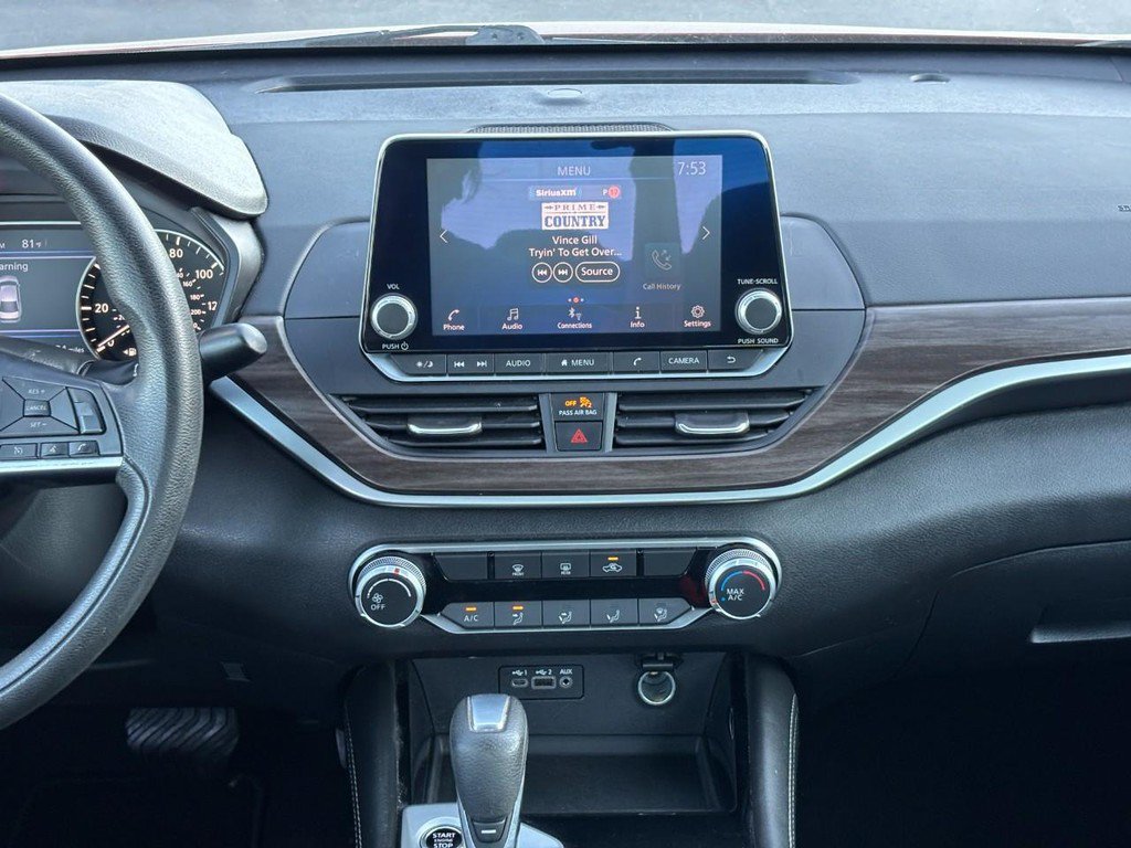 Used 2023 Nissan Altima 2.5 SV FWD image 13