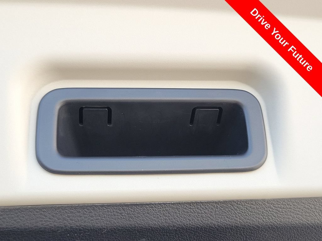 Used 2025 Nissan Ariya AWD image 26