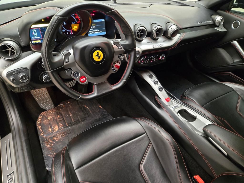 Used 2015 Ferrari F12 Berlinetta image 10