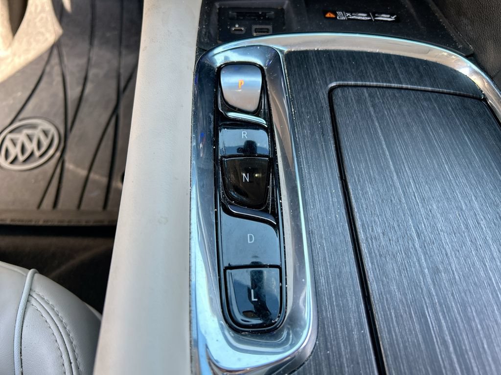 Used 2022 Buick Enclave Avenir AWD/4WD image 20
