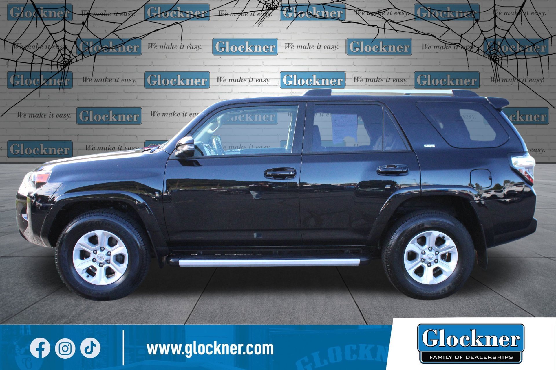 Used 2024 Toyota 4Runner SR5 Premium w/ Moonroof Package AWD/4WD image 9