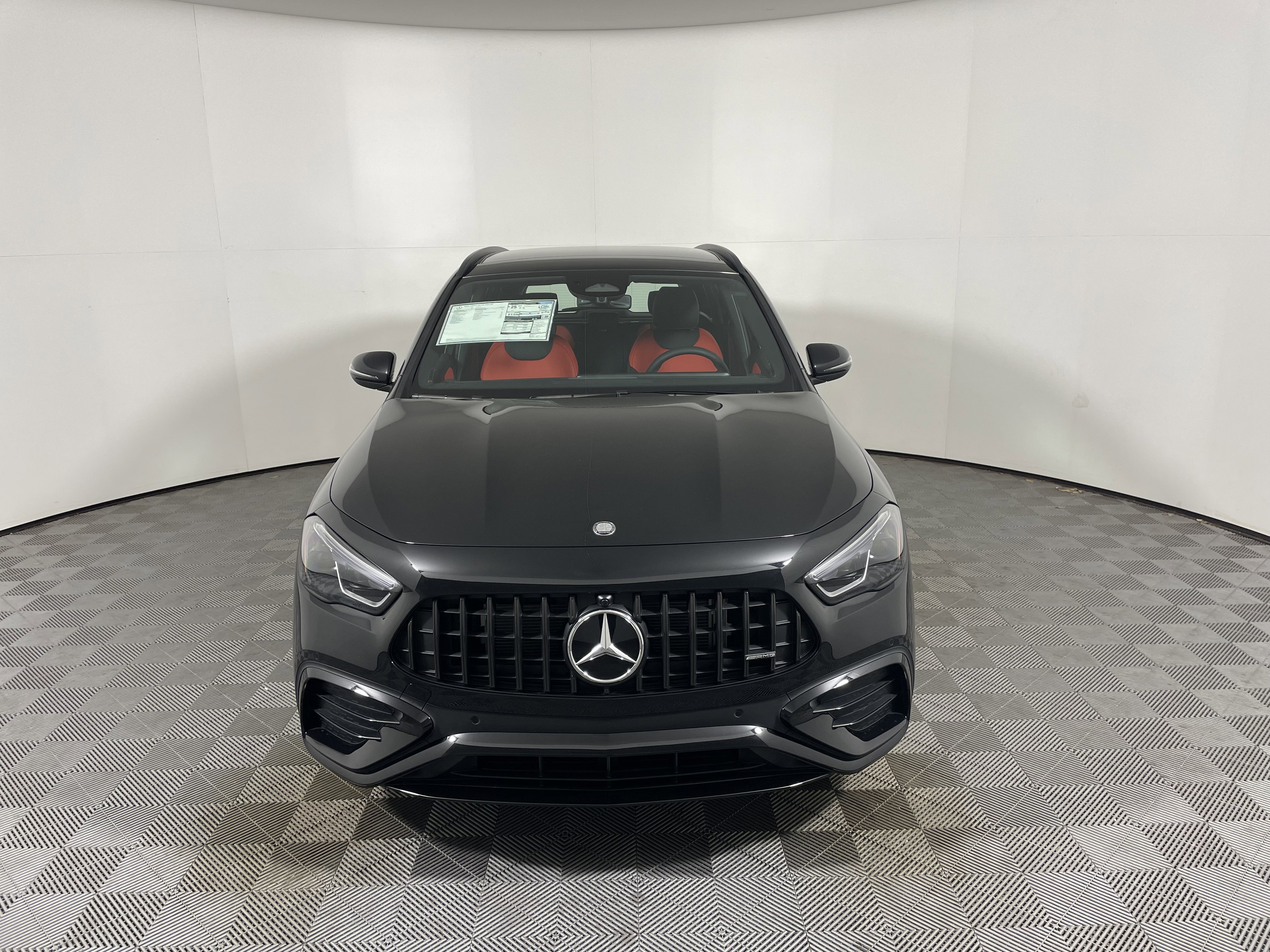 New 2026 Mercedes-Benz GLA 35 AMG 4MATIC image 8