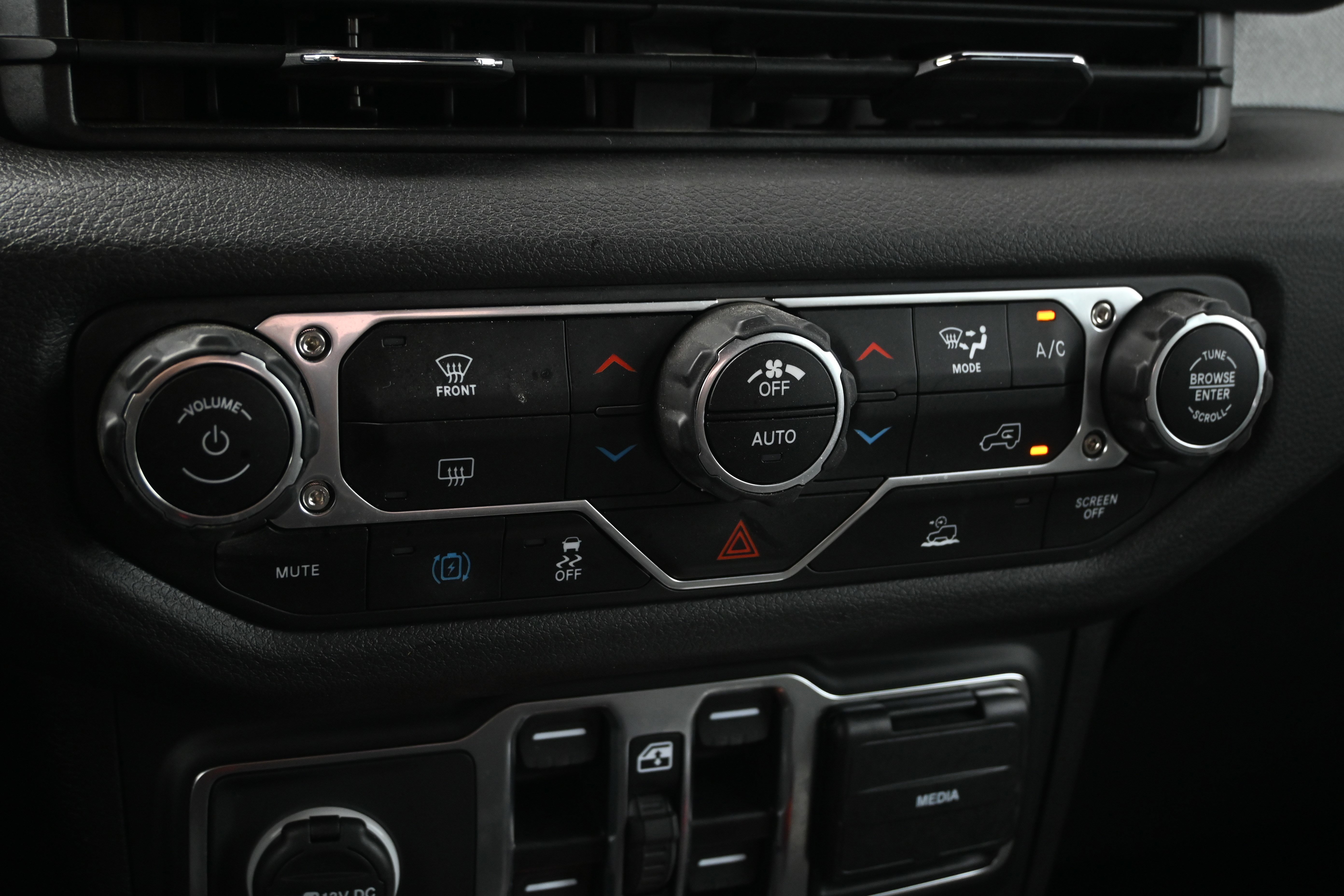 Used 2024 Jeep Wrangler Willys image 20