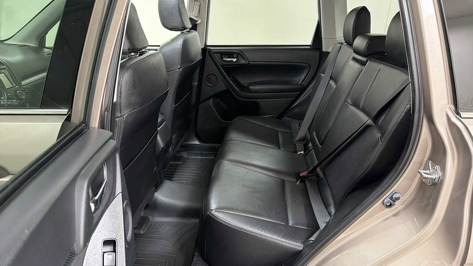 Used 2015 Subaru Forester 2.5i Limited AWD/4WD image 25