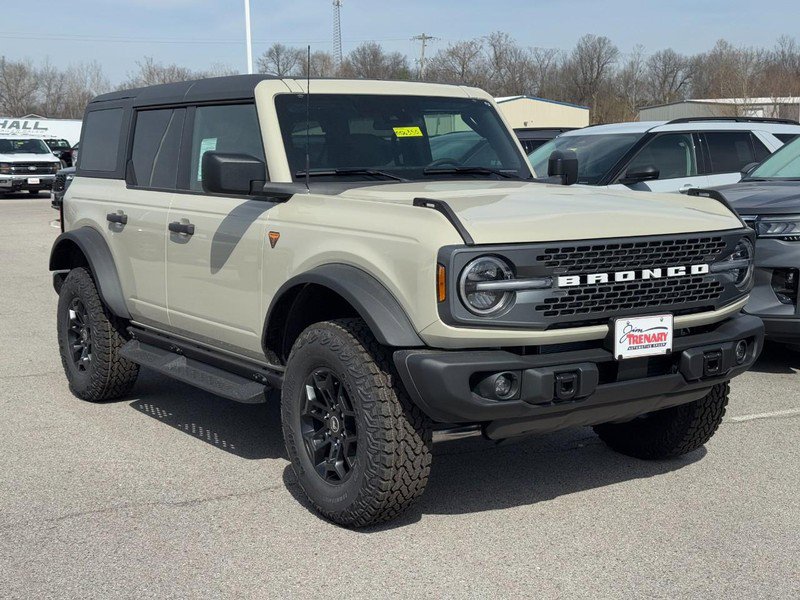 New 2026 Ford Bronco Badlands AWD/4WD image 2