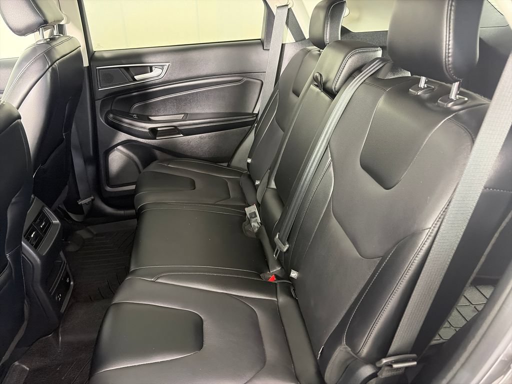 Certified 2022 Ford Edge Titanium AWD/4WD image 13
