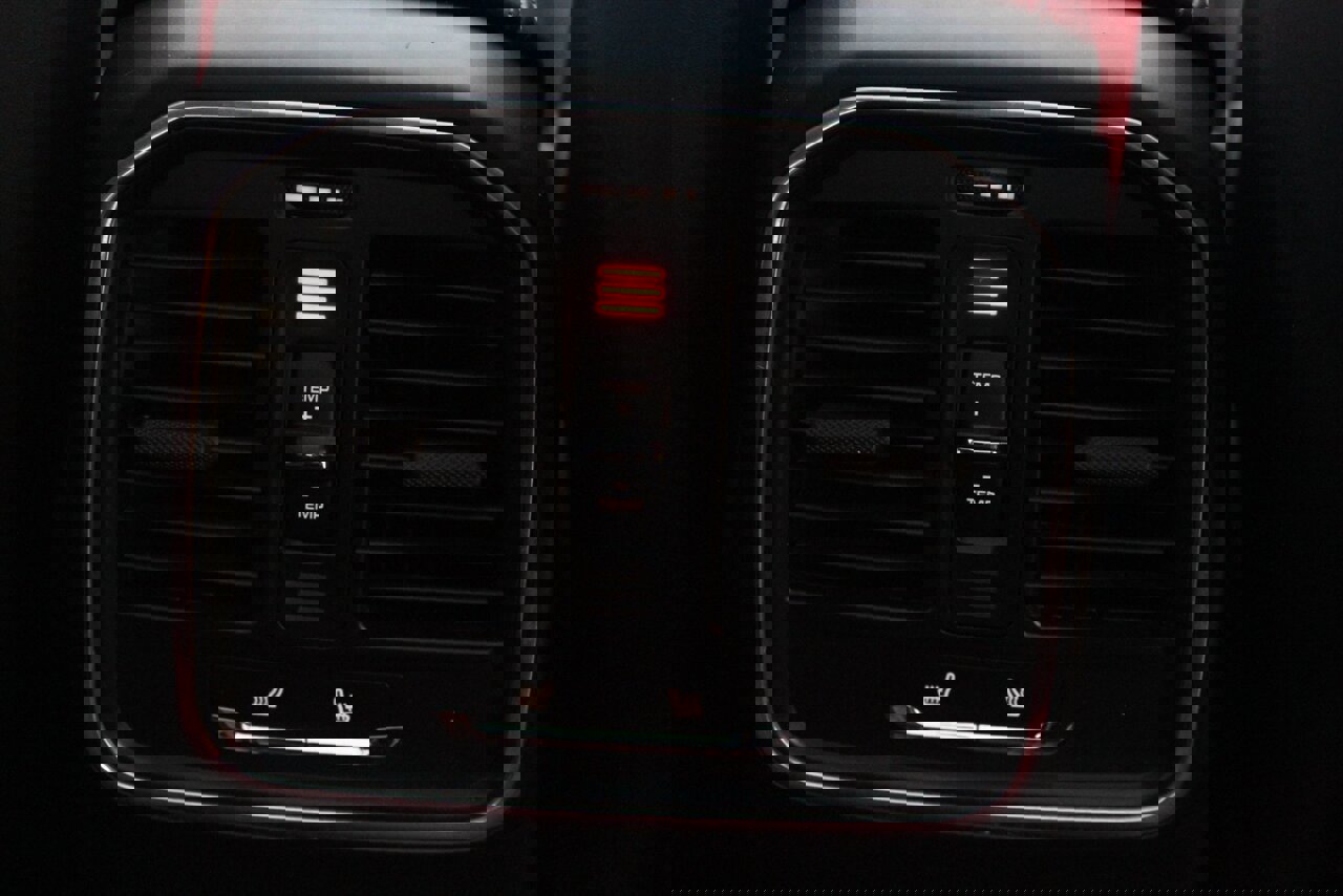 Used 2021 Porsche Macan GTS image 9