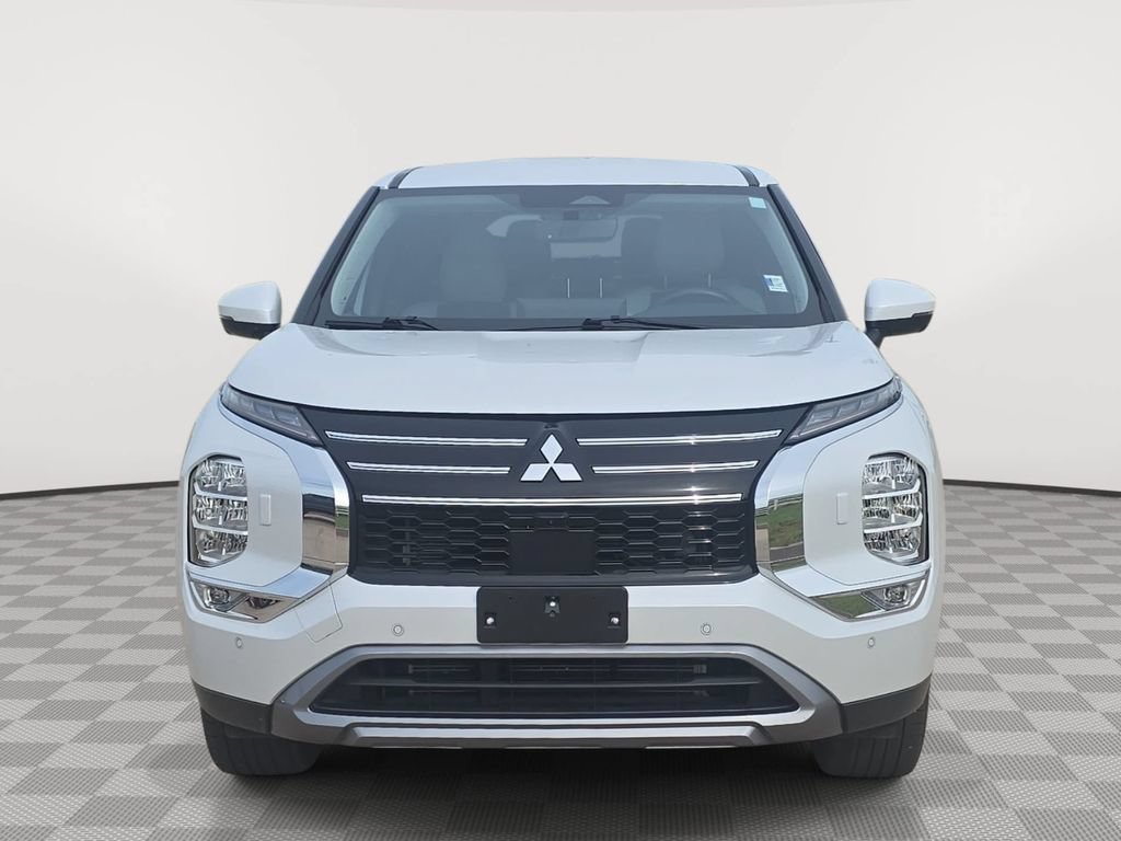 Used 2025 Mitsubishi Outlander SE AWD/4WD image 8