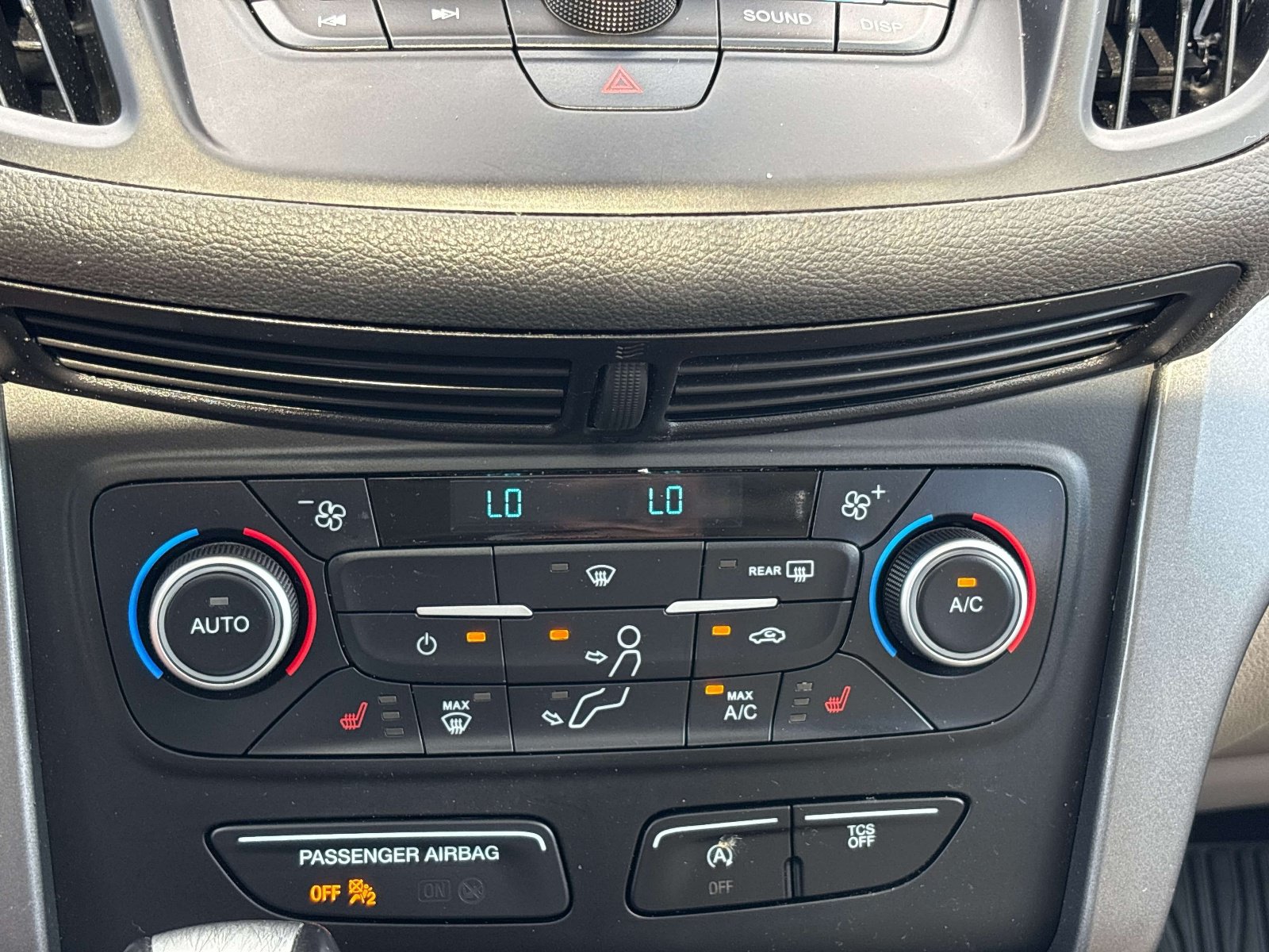 Used 2018 Ford Escape SEL AWD/4WD image 24