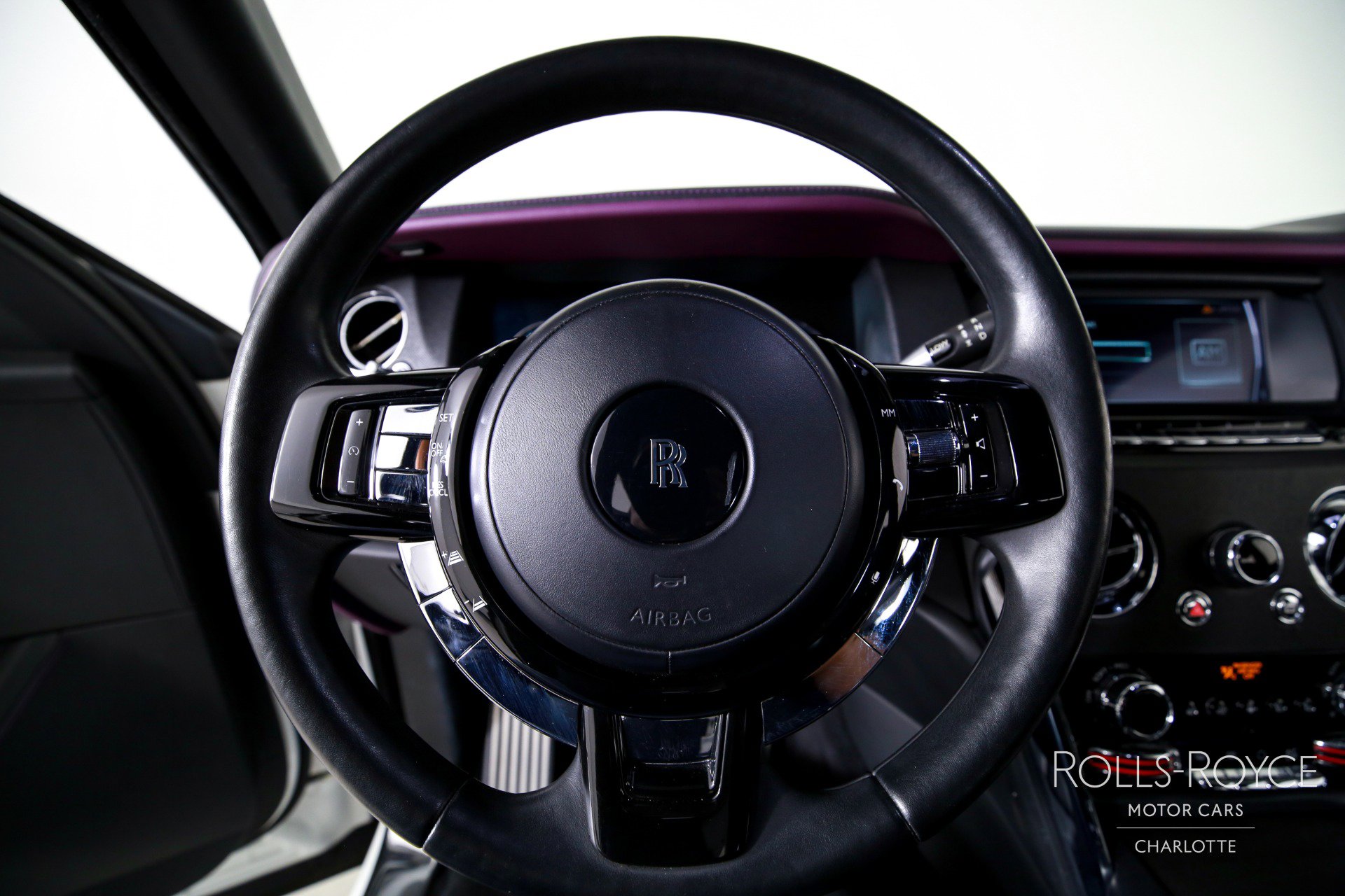 Used 2019 Rolls-Royce Cullinan image 14
