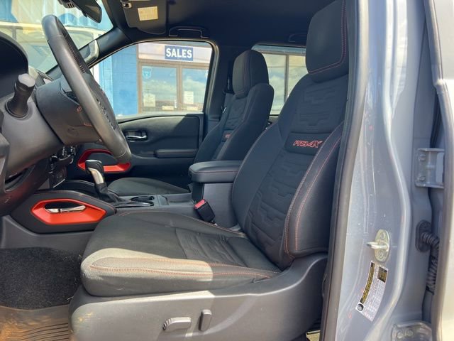 Used 2023 Nissan Frontier PRO-4X w/ Technology Package image 11