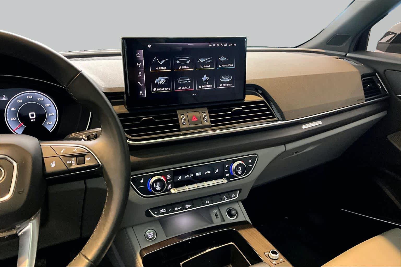 Certified 2024 Audi Q5 2.0T Premium Plus w/ Premium Plus Package AWD/4WD image 7