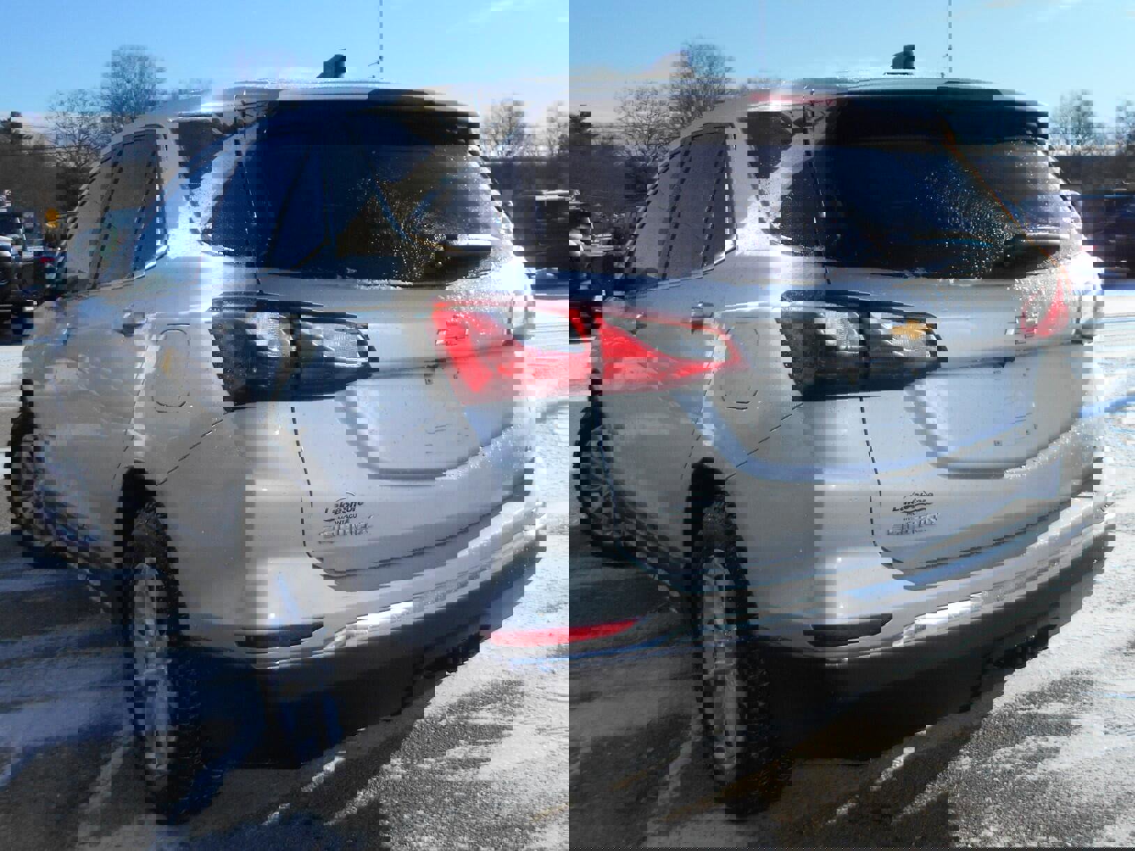 Used 2019 Chevrolet Equinox LT w/ Driver Convenience Package image 3