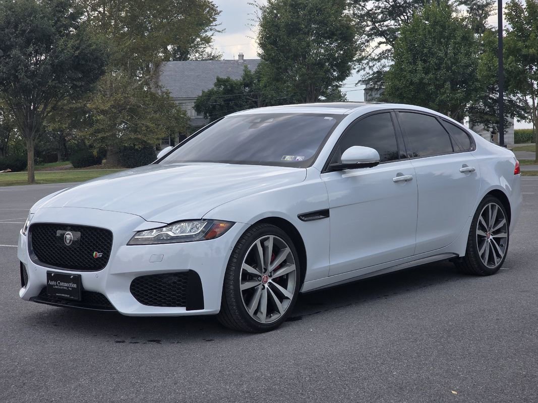 Used 2019 Jaguar XF S image 4